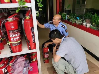 城固縣市場(chǎng)監(jiān)管局累計(jì)完成產(chǎn)(商)品質(zhì)量抽檢210批次 重點(diǎn)聚焦針紡織品質(zhì)量安全